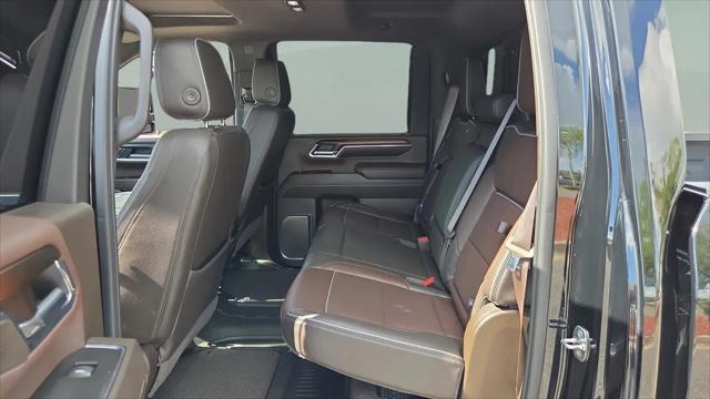 2024 GMC Sierra 2500HD 4WD Crew Cab Standard Bed Denali