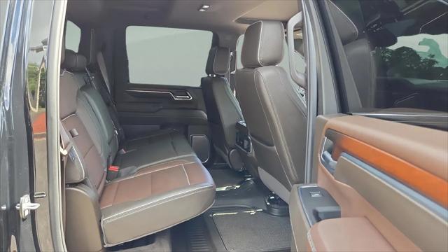 2024 GMC Sierra 2500HD 4WD Crew Cab Standard Bed Denali