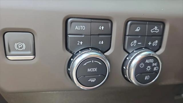 2024 GMC Sierra 2500HD 4WD Crew Cab Standard Bed Denali