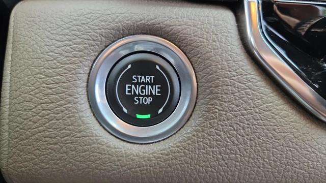 2023 GMC Canyon 4WD Crew Cab Short Box Denali