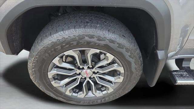 2023 GMC Canyon 4WD Crew Cab Short Box Denali