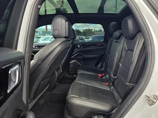 2022 Porsche Cayenne E-Hybrid Cayenne E-Hybrid