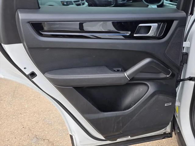 2022 Porsche Cayenne E-Hybrid Cayenne E-Hybrid
