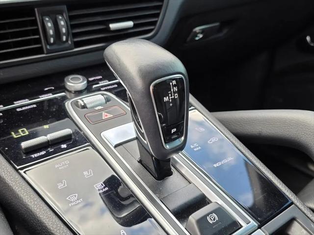 2022 Porsche Cayenne E-Hybrid Cayenne E-Hybrid