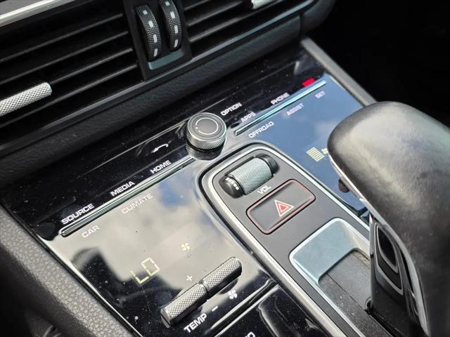 2022 Porsche Cayenne E-Hybrid Cayenne E-Hybrid