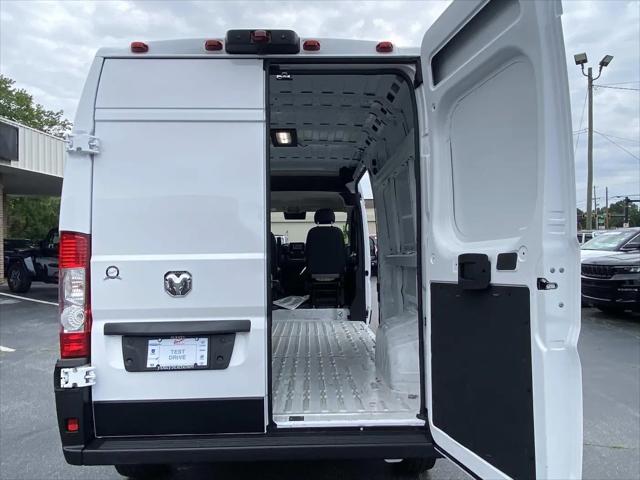 2025 Ram ProMaster 2500 Cargo Van Tradesman High Roof 159" WB w/Pass Seat