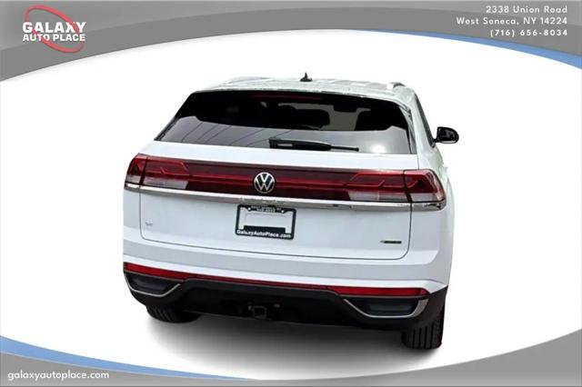 2024 Volkswagen Atlas Cross Sport 2.0T SE w/Technology