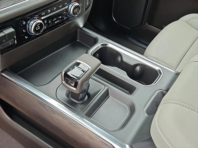 2026 GMC Sierra 1500 Crew Cab, Short Bed, SLT, 4WD