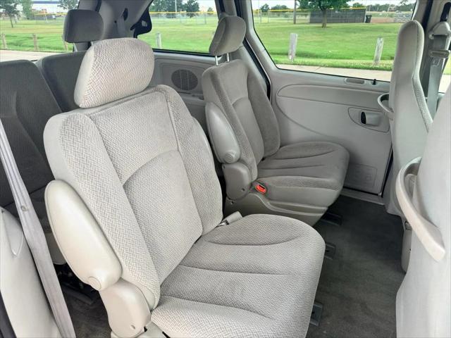 2005 Dodge Caravan SXT