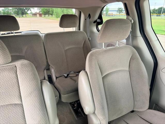 2005 Dodge Caravan SXT