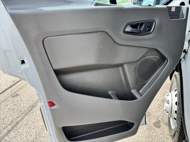 2020 Ford Transit Chassis Base