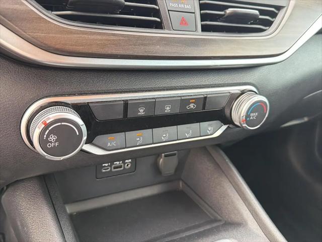 2025 Nissan Altima SV FWD