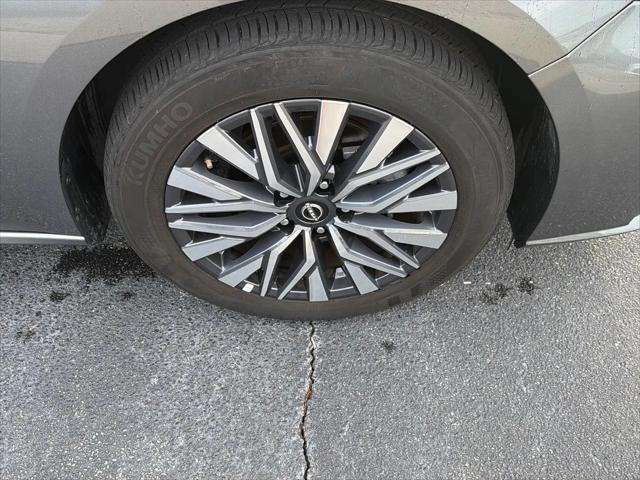 2025 Nissan Altima SV FWD