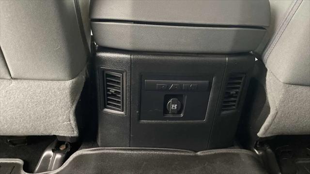 2017 Ram 1500 Big Horn Crew Cab 4x4 6'4" Box