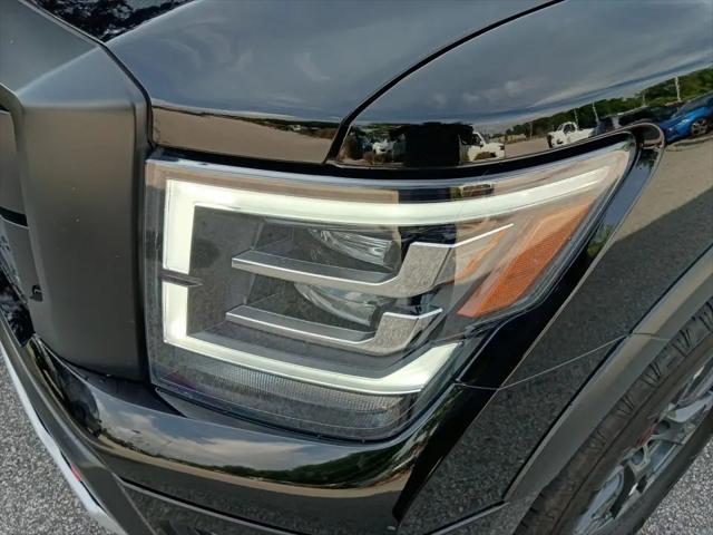 2024 Nissan Titan Crew Cab PRO-4X 4x4