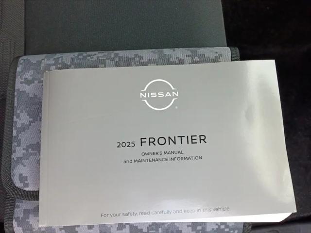 2025 Nissan Frontier Crew Cab PRO-4X 4x4