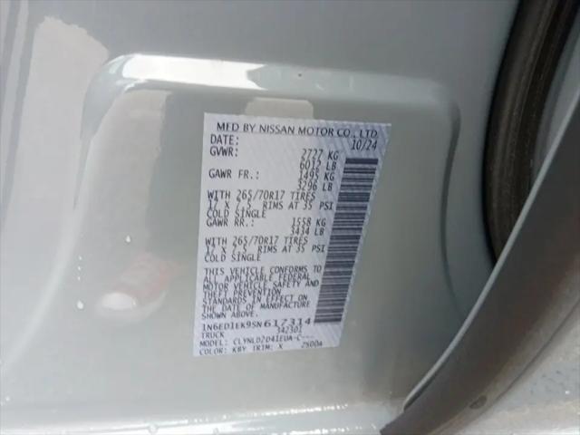 2025 Nissan Frontier Crew Cab PRO-4X 4x4