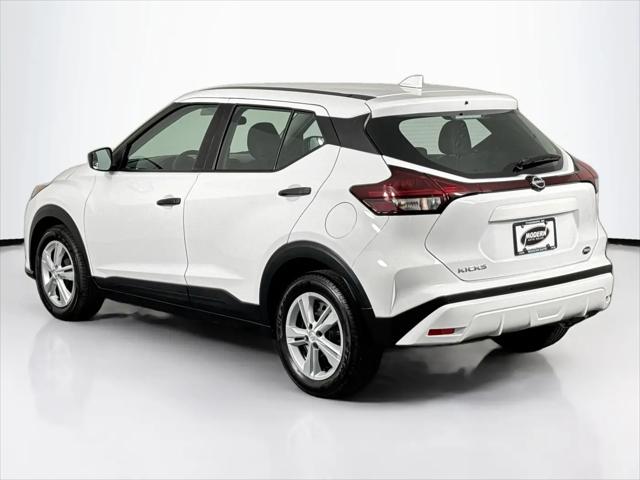 2023 Nissan Kicks S Xtronic CVT