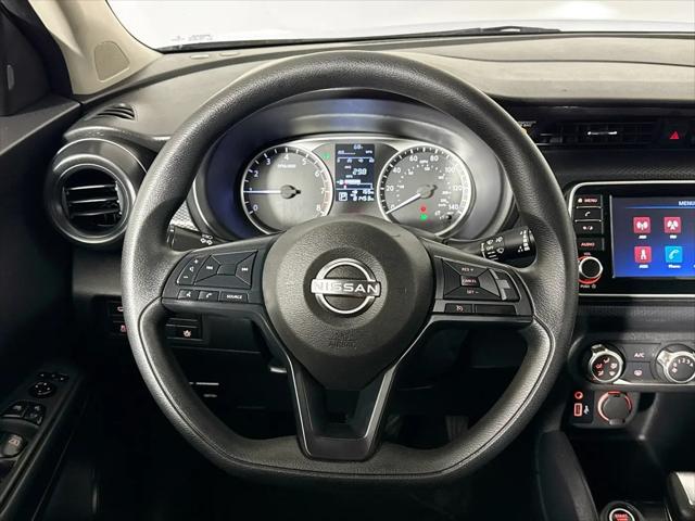 2023 Nissan Kicks S Xtronic CVT