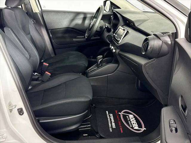 2023 Nissan Kicks S Xtronic CVT