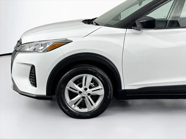 2023 Nissan Kicks S Xtronic CVT