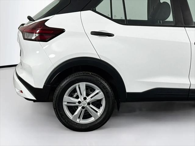 2023 Nissan Kicks S Xtronic CVT