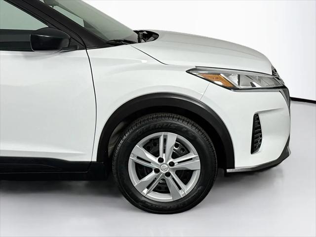 2023 Nissan Kicks S Xtronic CVT