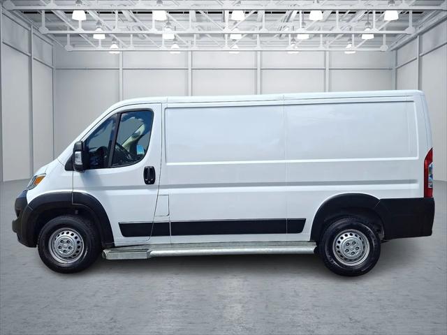 2025 Ram ProMaster 2500 Cargo Van Tradesman Low Roof 136" WB w/Pass Seat