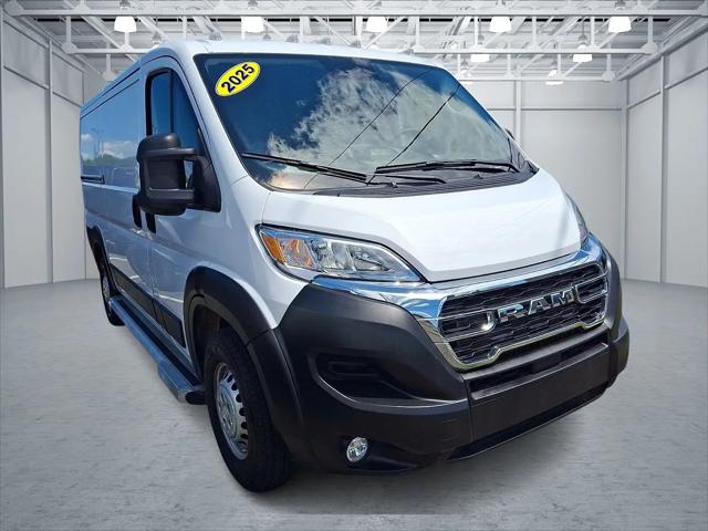 2025 Ram ProMaster 2500 Cargo Van Tradesman Low Roof 136" WB w/Pass Seat