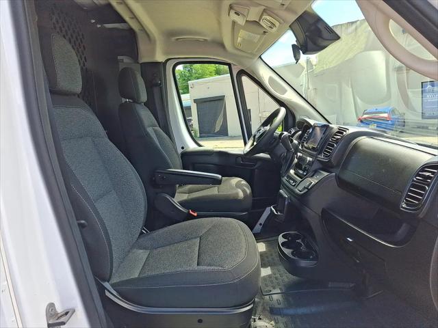 2025 Ram ProMaster 2500 Cargo Van Tradesman Low Roof 136" WB w/Pass Seat