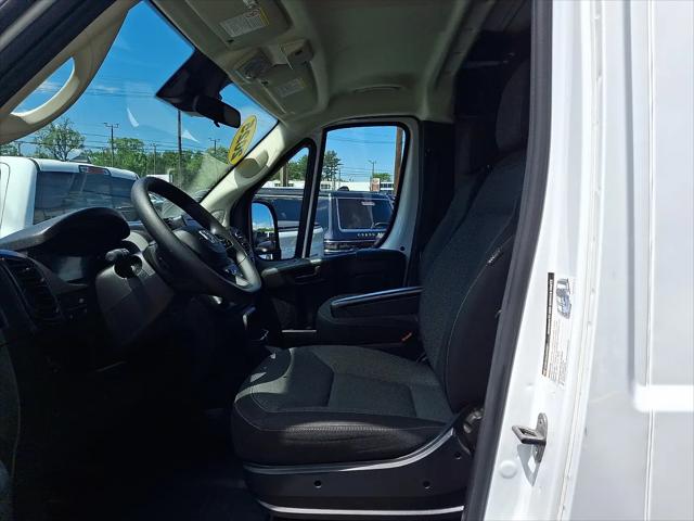 2025 Ram ProMaster 2500 Cargo Van Tradesman Low Roof 136" WB w/Pass Seat