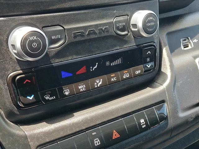 2025 Ram ProMaster 2500 Cargo Van Tradesman Low Roof 136" WB w/Pass Seat