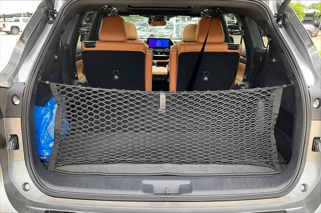 2026 Toyota Highlander Platinum