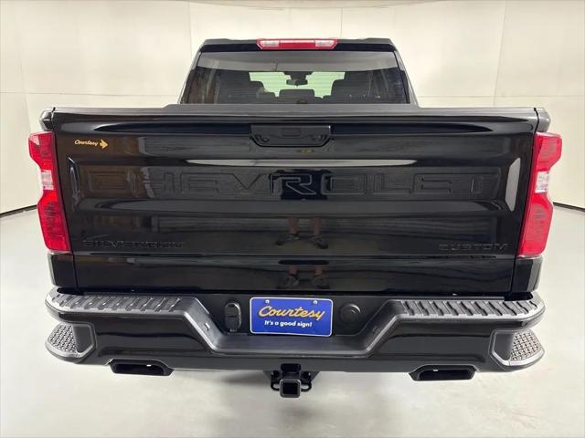 2026 Chevrolet Silverado 1500 4WD Crew Cab Short Bed Custom Trail Boss