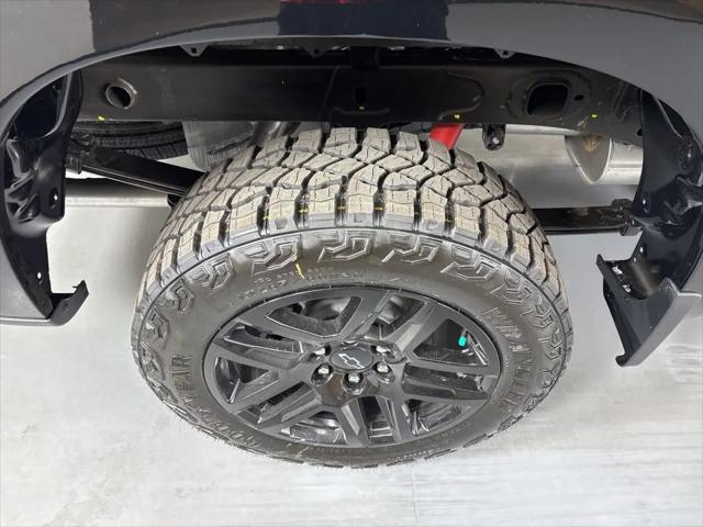 2026 Chevrolet Silverado 1500 4WD Crew Cab Short Bed Custom Trail Boss