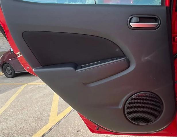 2012 Mazda Mazda2 Touring