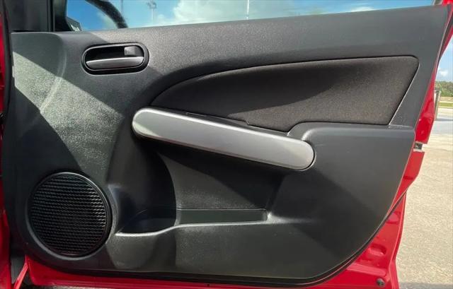 2012 Mazda Mazda2 Touring
