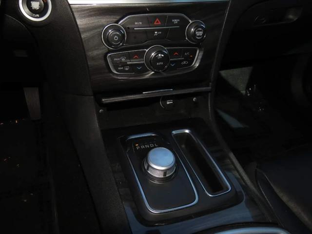 2020 Chrysler 300 Touring L