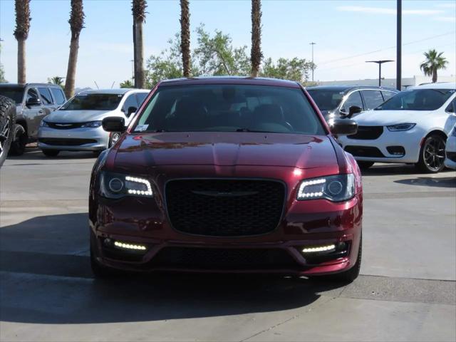 2020 Chrysler 300 Touring L