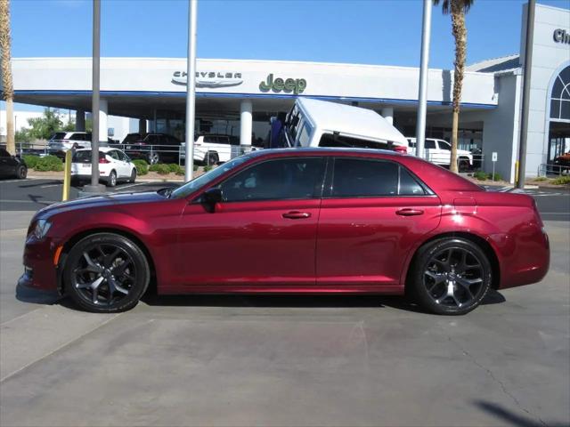 2020 Chrysler 300 Touring L