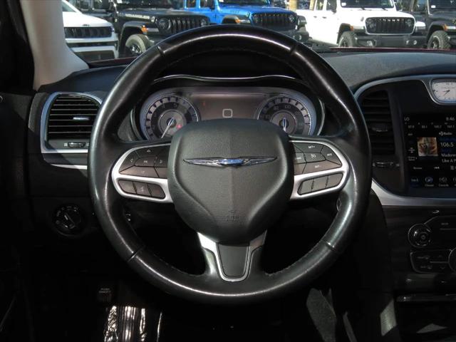 2020 Chrysler 300 Touring L