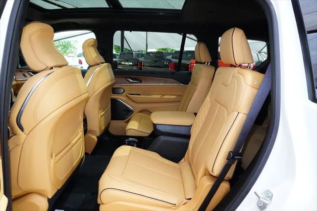 2026 Jeep Grand Cherokee L Summit 4x4