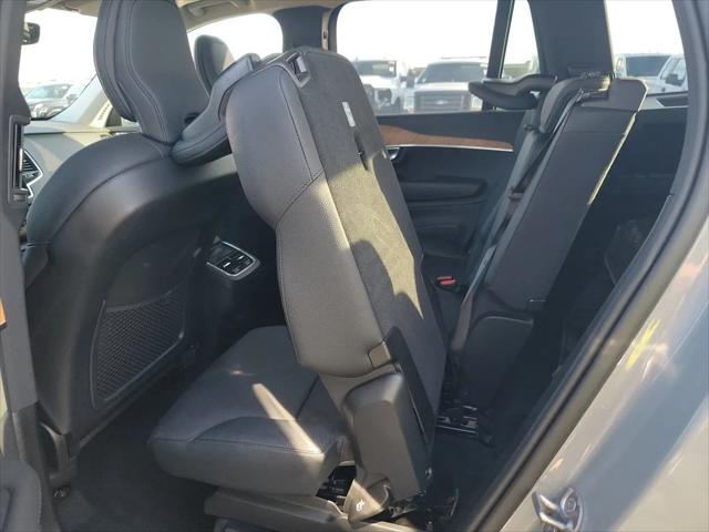 2025 Volvo XC90 B5 Plus