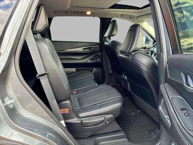 2023 INFINITI QX60 LUXE AWD