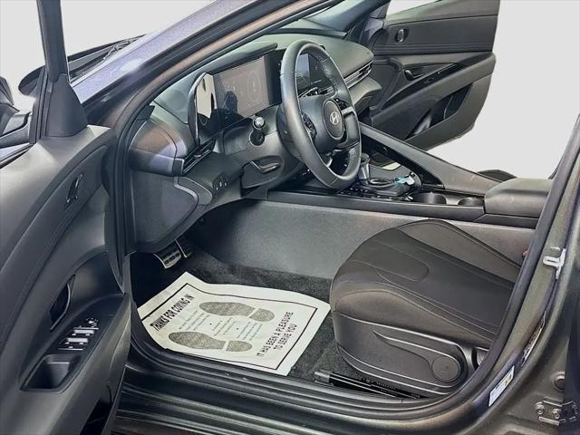 2025 Hyundai Elantra Hybrid SEL Sport