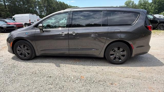 2019 Chrysler Pacifica Hybrid Limited
