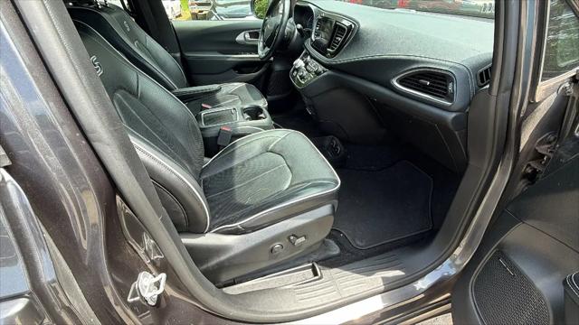 2019 Chrysler Pacifica Hybrid Limited