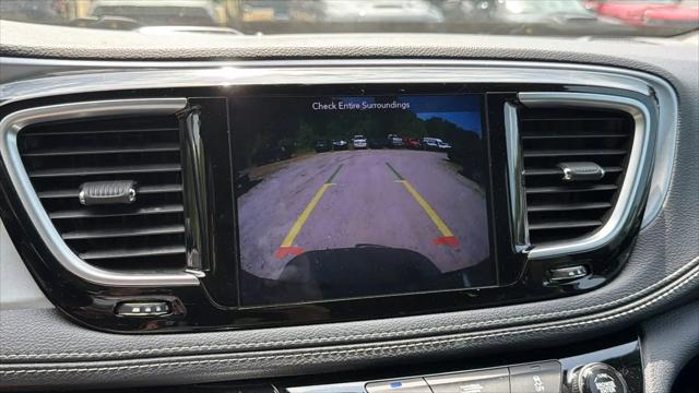 2019 Chrysler Pacifica Hybrid Limited