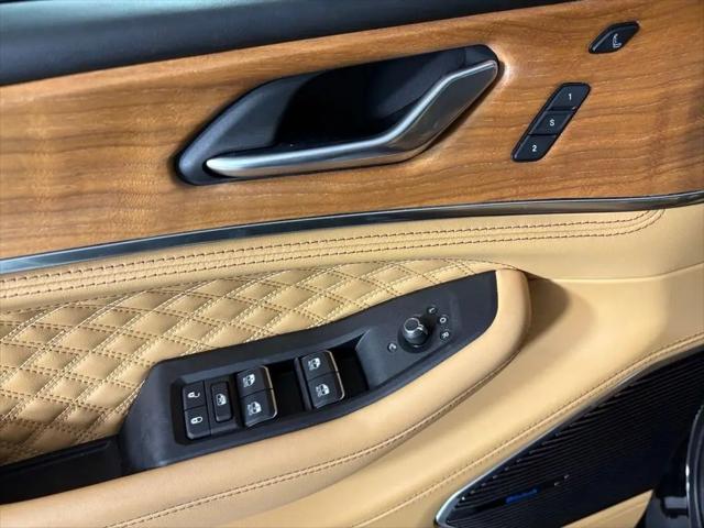 2025 Jeep Grand Cherokee L Summit Reserve 4x4