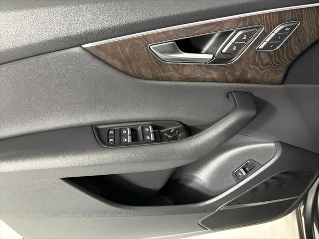 2020 Audi Q8 Premium Plus 55 TFSI quattro Tiptronic